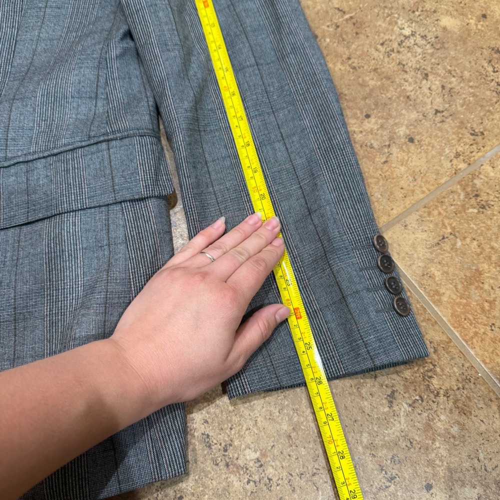 John Varvatos USA Mens Grey Plaid Blazer Sport Coat Sz 40 Versatile Work Casual - Picture 8 of 12